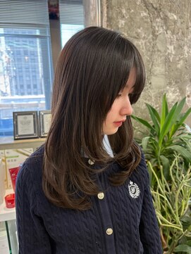 リラクオーレ 三宮 元町(LIRA CUORE) 後ろから見ても綺麗なレイヤースタイル