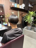 アオイ(Aoi)&nbsp;酸性ストレートで扱いやすく♪ショートマッシュの艶髪スタイル