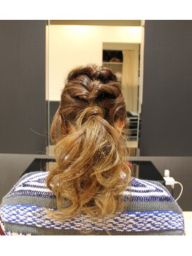 ディーヘアーデザイン(d.HAIR DESIGN) 簡単お出かけヘアアレンジ