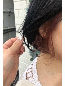 シェノン 西梅田(CHAINON) レイヤーカット/ウェットヘア/デザインカラー/インナーカラー