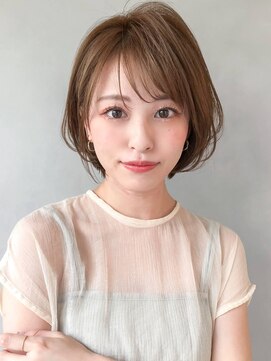 アグノス 青山(Agnos) 大人かわいいフェザーバングカーキグレージュ似合わせカット♪