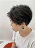 秋パーマ、立体感あるショートヘア