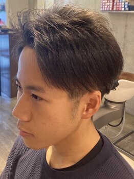 ラドゥーノ ヘアクリエイション 御所北店(RADUNO hair creation)の写真/メンズカット¥3500　『早さ』『正確さ』『スタイリングしやすさ』男心を熟知した技術・サービスに感動☆