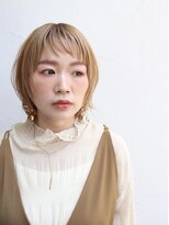 ヴァロ(Valo)&nbsp;ミディアムショートウルフ・伸ばしかけ/顔まわりカット/夏ヘア