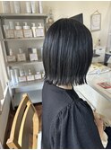 切りっぱなしボブ/ぶつ切りボブ/ブルーブラック