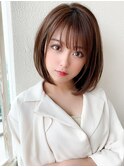 20代30代40代大人かわいい 小顔 前下がりボブ 流し前髪