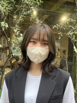 セブンベルベット(7 Velvet) オリーブカラー【円口睦】