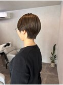 ハイライト×オリーブグレージュ×ショートヘア