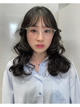 ソル 栄矢場町(SOL) ミディアムレイヤー/ゆるふわミディアム/黒髪スタイル