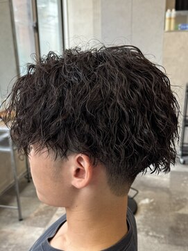 ツイストスパイラル仙台美容室波巻きシャドウパーマサーフカール