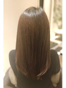 アンベリールフルー(EMBELLIR fleur) ロングレイヤーカットスタイル