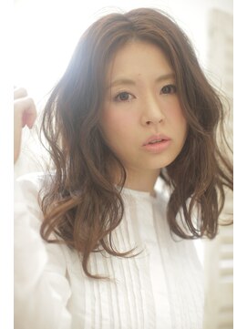 ヘアアンドリラクゼーション ルタ(HAIR&RELAXATION RUTA) 【RUTA】とろけそうなフリルカールで大人可愛いレイヤーロング