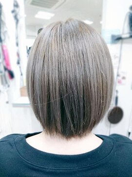 トゥエンティーフォー(24) 外国人風アッシュベージュ