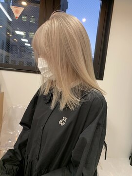 ペレ 渋谷(PELE) Y35_ブロンドベージュ ブリーチ1回～