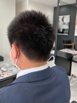 ディティール(Detail) デキる男×清潔感あふれる刈り上げベリーショート