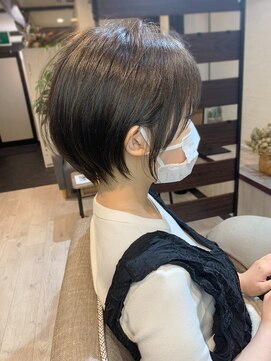 アミダ(AmiDA) 女性らしさUP!可愛いくびれショート☆