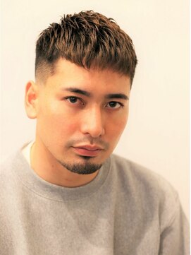 ヘアースタジオフォルム 六本木クラス風クロップスタイル