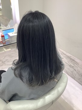 マニクレアーレ(mani CREARE) ヘアカラー