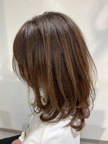 リベラ 鳩ヶ谷(LIBERA)&nbsp;ミディアムウルフ/似合わせカット/メルティカラー