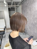 ルアナ(Luana) 切りっぱなしボブ × ラテグレージュ