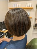 スッキリ丸みショートボブ