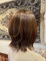 スタンダード(STANDARD)&nbsp;ハイレイヤーで毛先を軽く◎