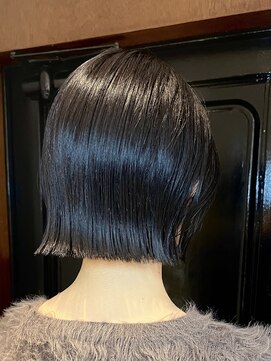 クロ 代官山(CURO) 代官山駅/ヘイリーボブ/ボブ/大人ボブ/切りぱなしボブ