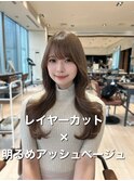 顔周りレイヤー×透明感カラー×巻き髪映え×顔まわりレイヤー