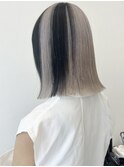 ミルクティーブロンドダークブルーワンホンレイヤーカット
