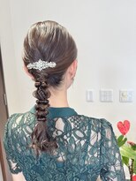 美髪 ヘアサロン(美髪 Hair salon)&nbsp;大人編み下ろしスタイル
