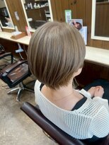 クロエ バイ ラヴィズム 新潟ビルボードプレイス2店(CLOE by LUVISM)&nbsp;コンパクトショート＆グレージュカラー