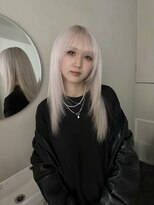 ティント 梅田(Tint)&nbsp;【TOMOKI】ホワイト/レイヤーカット《大阪梅田駅》