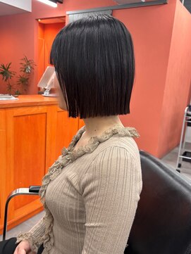 レブ 三条河原町(Reb,) 丸くならないボブ