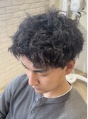 センターパートニュアンスフェザーシャドウスパイラルツイスパ