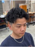 刈り上げセンターパート/波巻きツイストスパイラル/南堀江