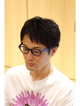 ヘアーモードキクチ 日本橋三越前店 おしゃれ染めした大人ツーブロック