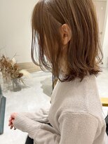 リーシュ(Re:sh)&nbsp;ゆるっとふわっと外ハネミディ／ミルクティーラテカラー