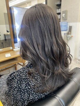 ジゼル 博多(GiseL) ブリーチなしグレージュ/ Gisel かじ@kaji_de_experiences[博多]