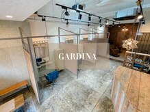 ガーディナ(Gardina)の雰囲気（カフェのような店内と定評あり◆くつろげる空間の美容室☆星川）