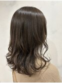 オリーブベージュカラー