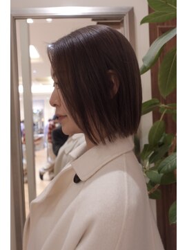 ビュートリアム265(BEAUTRIUM 265) ぷつっとボブ 顔まわりカット 前髪無し 暗めベージュ 銀座