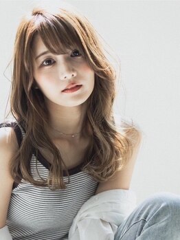 コージー(cozy)の写真/透明感とやさしさを両立し、洗練された大人のためのグレイカラー。自然な明るさと透明感を実現―＊