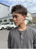 オリーブカラー×スパイキー