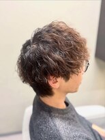 ヤヤ 浅草(yaya.) 縦落ちツイストスパイラルパーマ