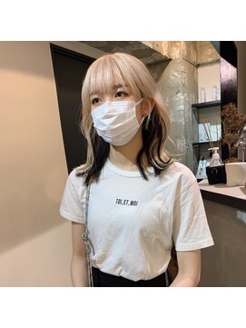 ペレ 原宿(PELE) ダブルカラー/ケアブリーチ/羽エクステ/原宿