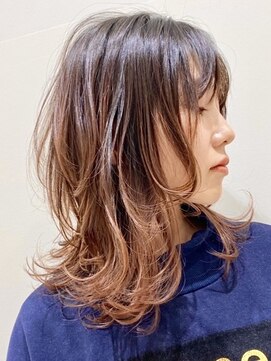 ピークアブー 原宿ハラカド(PEEK-A-BOO) ミディアム/ハイレイヤーカット/癖毛くせ毛/大人ウルフ/デジパ