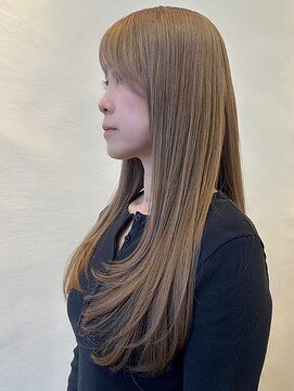 イーストハムアネーロ(EAST HAM anello) 透明感アッシュベージュ/ロングレイヤー/ハッシュカット