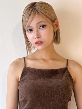 アモレット 天文館店(amoretto) ハイトーン 顔周りカット ベージュ ブリーチカラー 20代