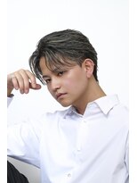 ブラック(BLACK)&nbsp;ウィングバック/Men's Hair/リバースセンターパート/表参道