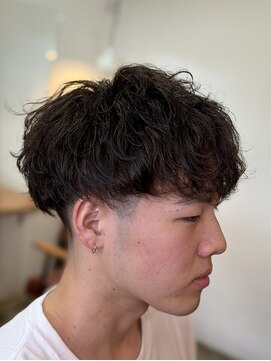 ヘアワークスルシア(HAIR WORKS LUCIA) シャドーパーマ